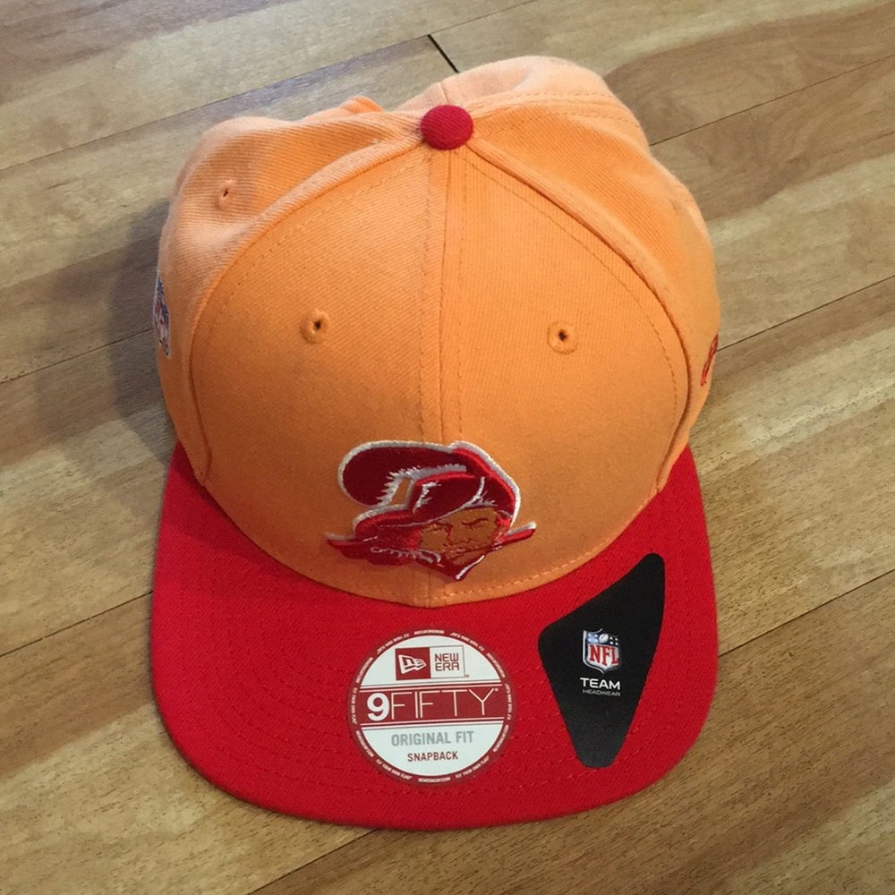 Tampa Bay Bucs New Era SnapBack Vintage Logo